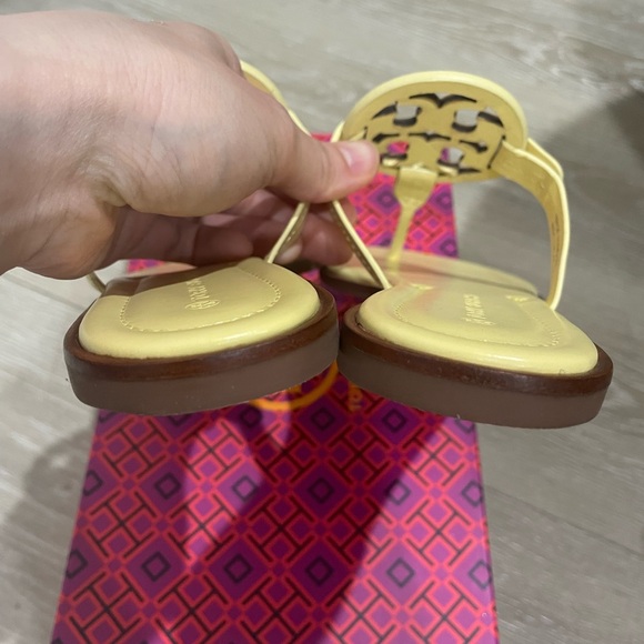 Tory Burch miller sandals size 6 banana butter yellow - Picture 4 of 7